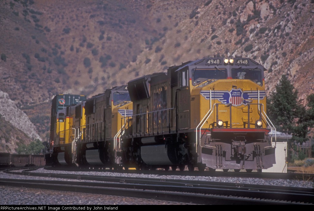 UP 4948 entering the leaving Weber Canyon